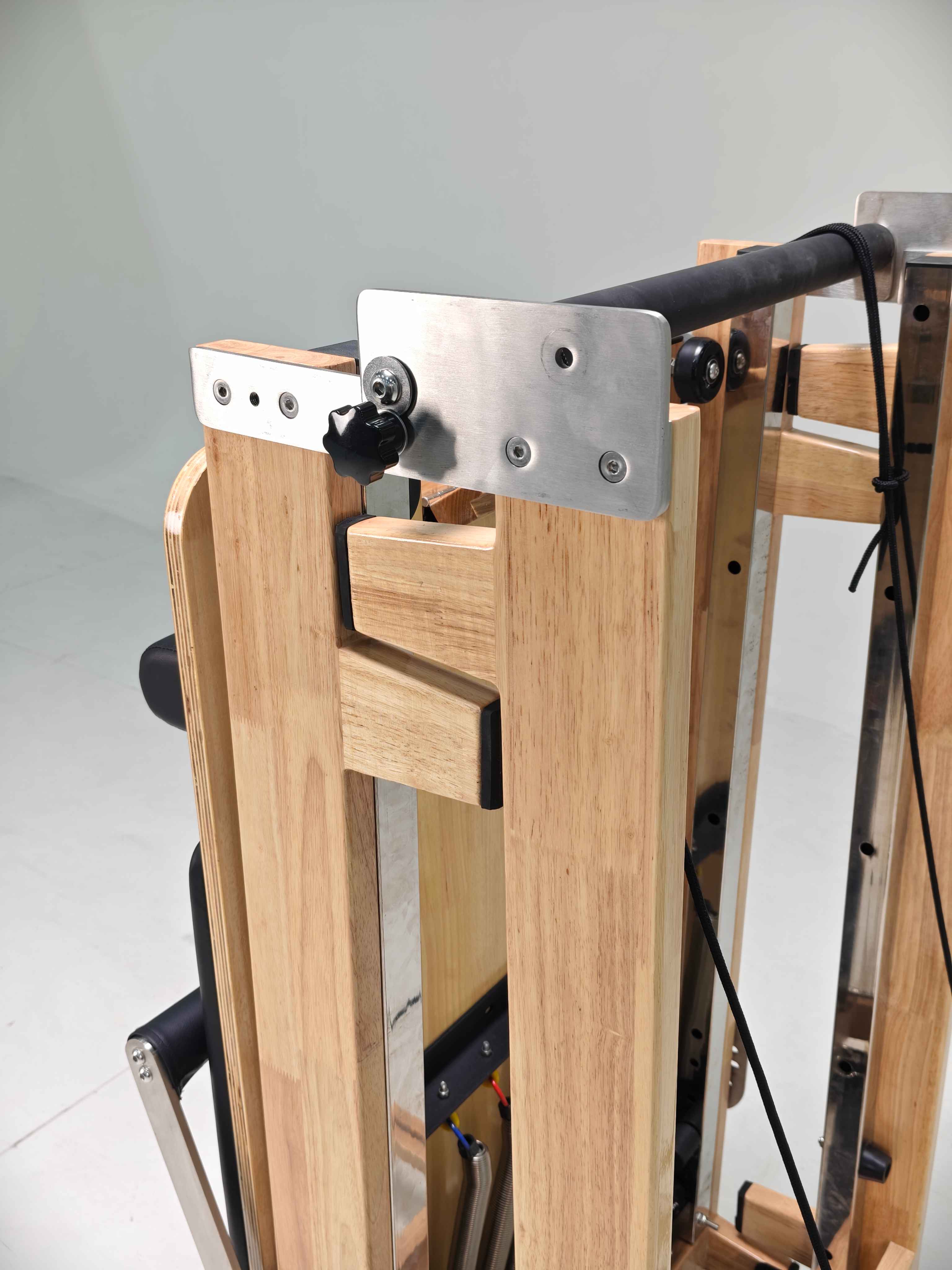 Reformer de Pilates pliable en - Pilates & Yoga Unleashed Studio Tuckahoe avis et prix